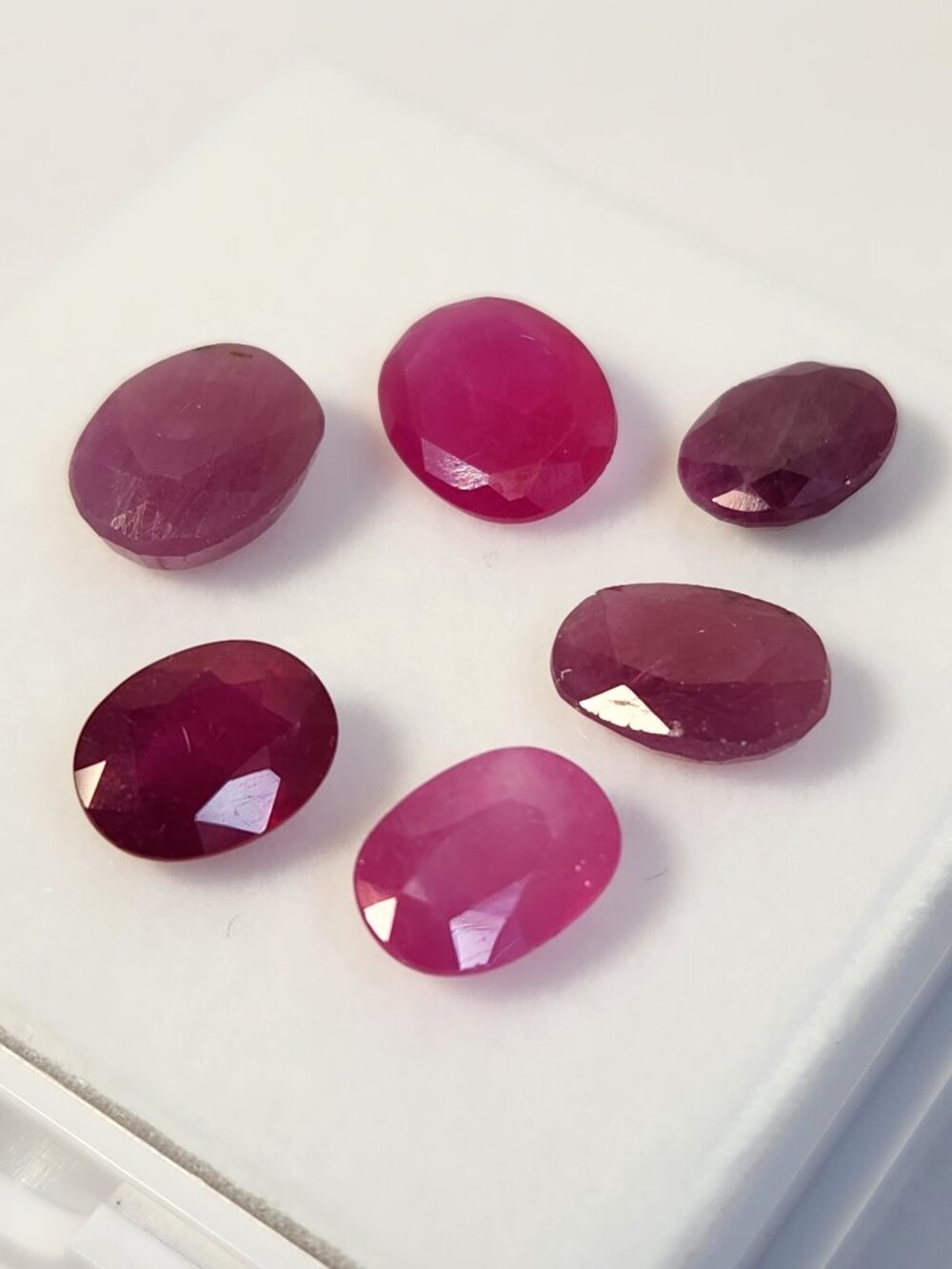 [Pending] VTG Natural Ruby Gemstone Parcel 17.15 CTW 6 Oval Loose Estate Rubies